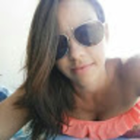 Meet your Posher, Lisa - Picture 1 of 1